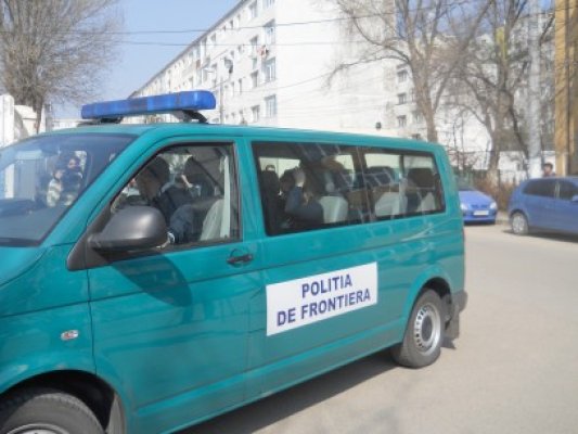 Peste 400 de poliţişti vor supraveghea frontierele de Paşte